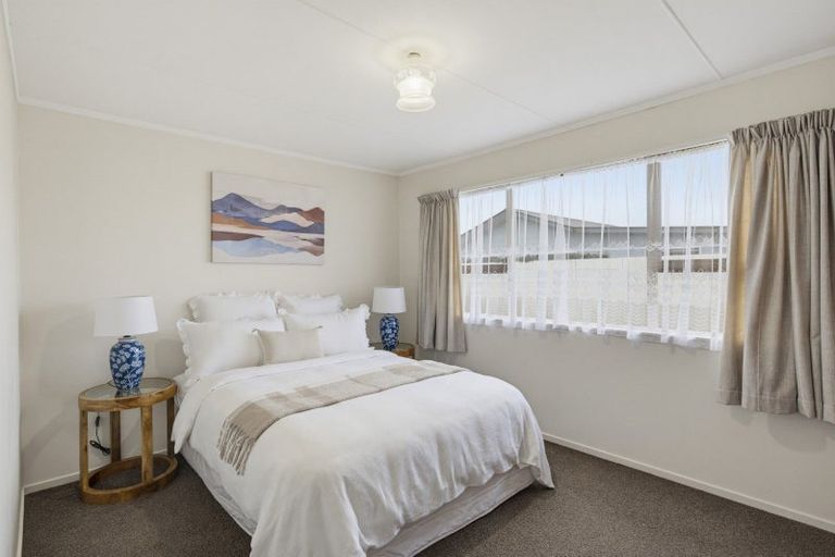 Photo of property in 19 Rimu Street, Levin, 5510