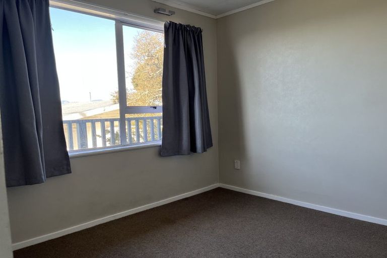 Photo of property in 10 Laurent Place, Kingston, Wellington, 6021