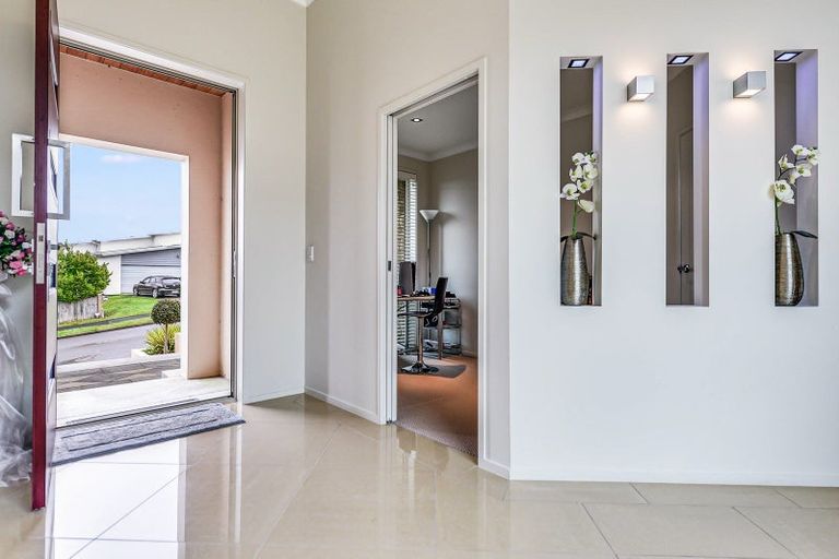 Photo of property in 10 Sinead Court, Grandview Heights, Hamilton, 3200