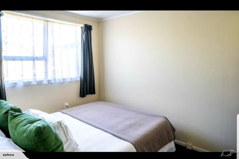 Photo of property in 23 Woolwich Close, Whitby, Porirua, 5024