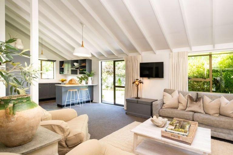 Photo of property in 2/26 Christie Crescent, Havelock North, 4130