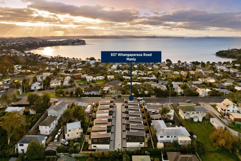 Photo of property in 937f Whangaparaoa Road, Manly, Whangaparaoa, 0930