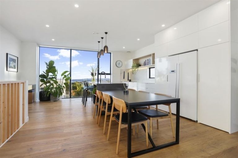 Photo of property in Sugar Lane Apartments, 13/31 Rawene Road, Birkenhead, Auckland, 0626