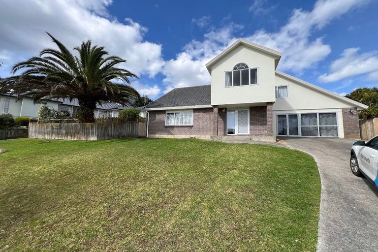 Photo of property in 8 Thornbill Rise, Unsworth Heights, Auckland, 0632
