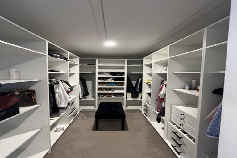 Photo of property in 1 Wyon Way, Flat Bush, Auckland, 2016