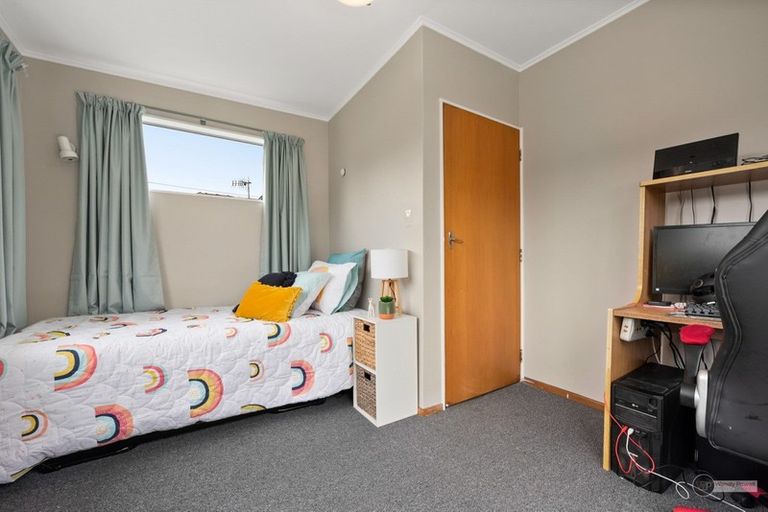 Photo of property in 378 Cambridge Terrace, Naenae, Lower Hutt, 5011