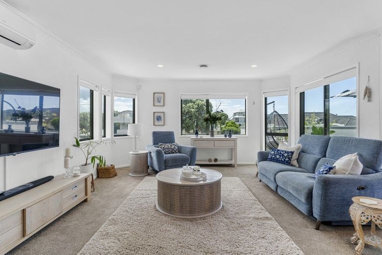 Photo of property in 4a Sunbrae Grove, Mount Maunganui, 3116