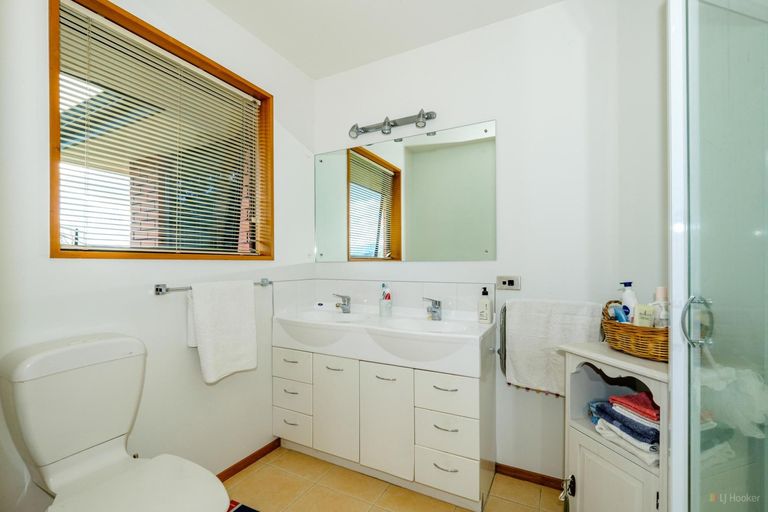 Photo of property in 51 Tancred Street, Geraldine, 7930