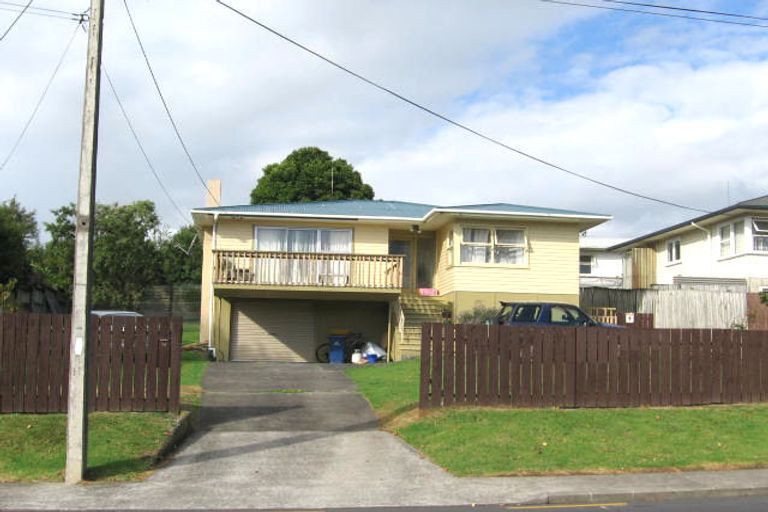 Photo of property in 98 View Road, Henderson, Auckland, 0612
