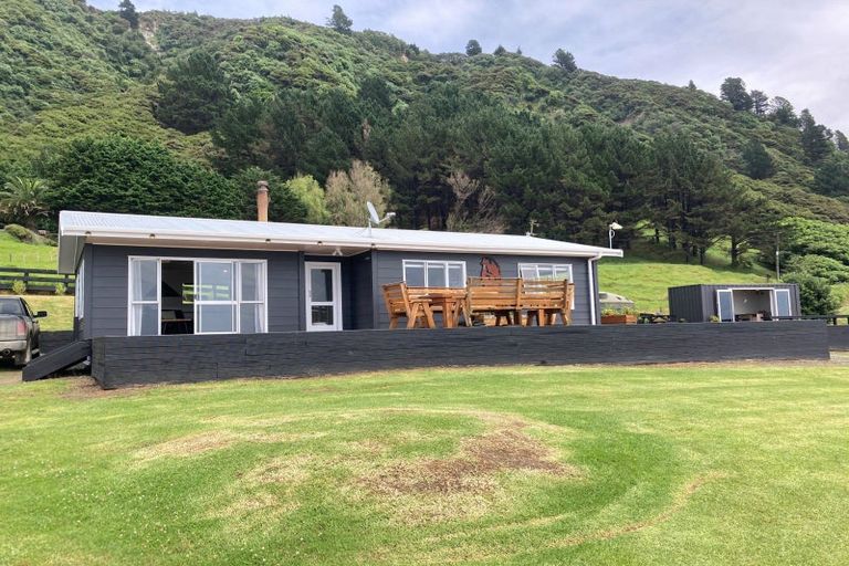 Photo of property in 490d East Cape Road, Te Araroa, Tikitiki, 4087