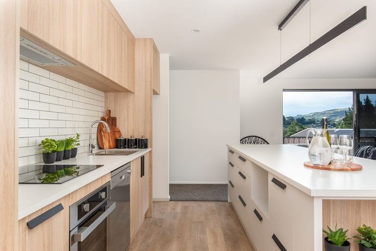 Photo of property in 5 Ella Lane, Green Island, Dunedin, 9018