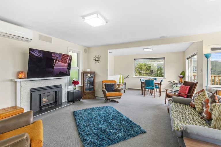 Photo of property in 8 Ash Grove, Ranui, Porirua, 5024