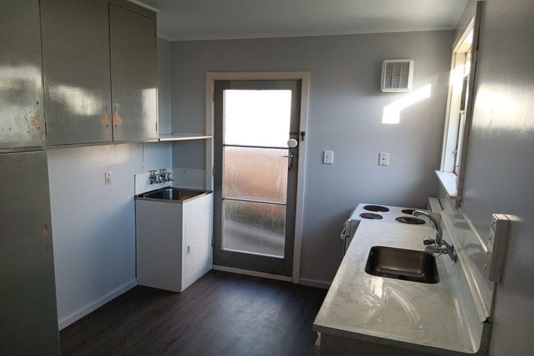 Photo of property in 2/33 Whitmore Street, Edgeware, Christchurch, 8013