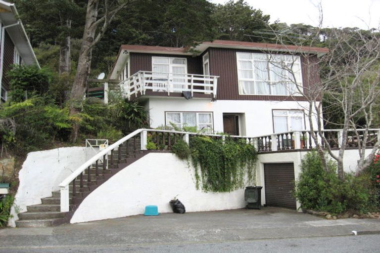 Photo of property in 56 Wright Street, Wainuiomata, Lower Hutt, 5014