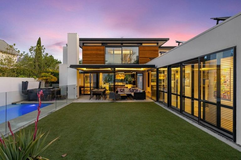 Photo of property in 71 Chapter Street, St Albans, Christchurch, 8052