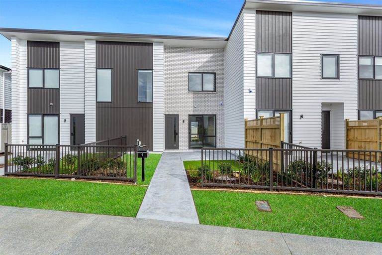 Photo of property in 43 Adlam Lane, Takanini, 2112