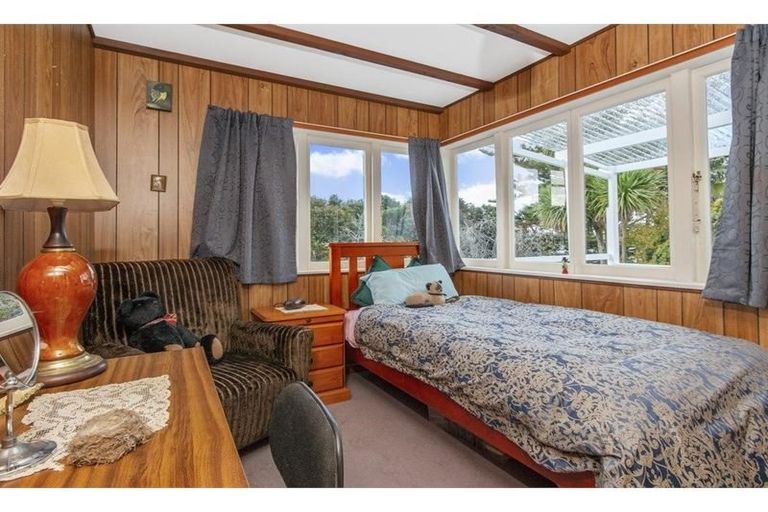 Photo of property in 27 Wattle Street, New Lynn, Auckland, 0600