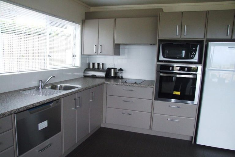 Photo of property in 1/2 Ormiston Road, Onerahi, Whangarei, 0110