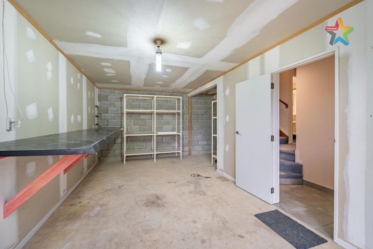 Photo of property in 117 Tirohanga Road, Tirohanga, Lower Hutt, 5010