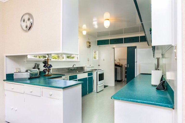 Photo of property in 29 Seaview Crescent, Picton, 7220