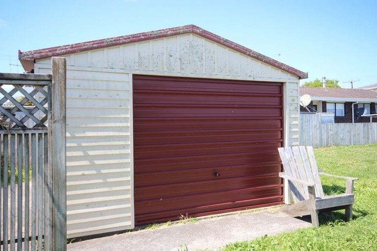 Photo of property in 2 Bell Crossing Street, Huntly, 3700