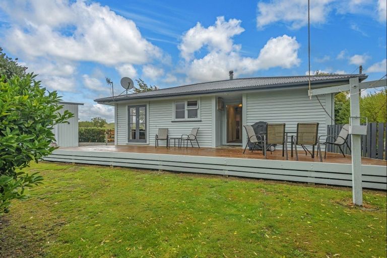Photo of property in 14 Ranfurly Road, Pahiatua, 4984