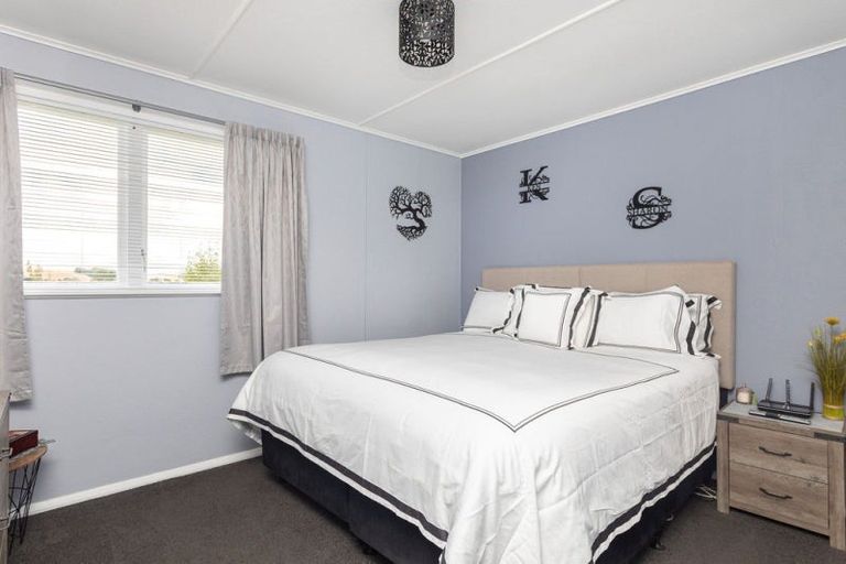 Photo of property in 881 Cowper Road, Dannevirke, 4976