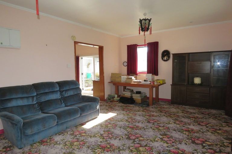 Photo of property in 60 Romilly Street, Westport, 7825