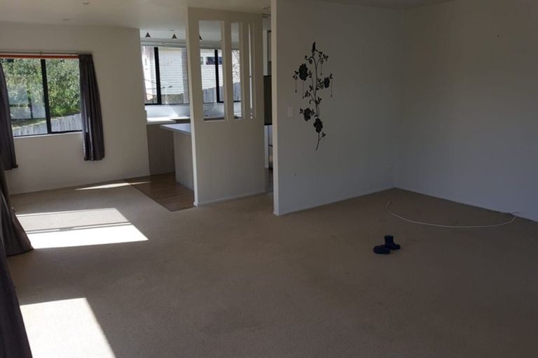 Photo of property in 3/61 Sunrise Avenue, Murrays Bay, Auckland, 0630