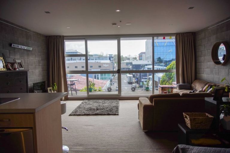 Photo of property in 1/143g Carlton Gore Road, Newmarket, Auckland, 1023