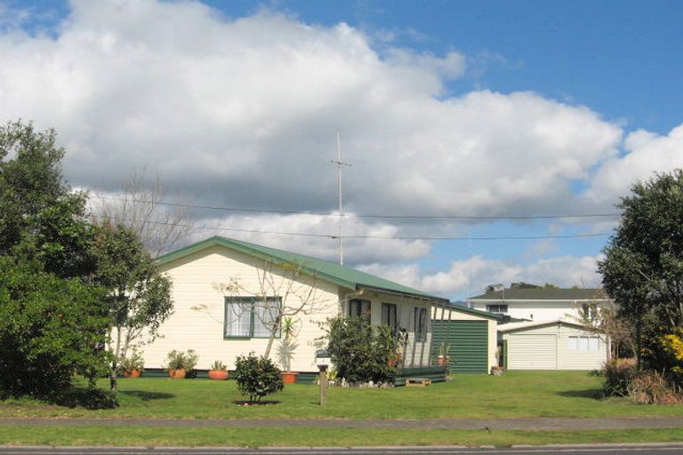 Photo of property in 2 South Highway East, Whitianga, 3510