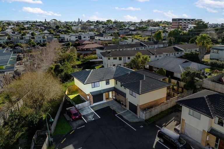 Photo of property in 16/2 Arawa Street, New Lynn, Auckland, 0600