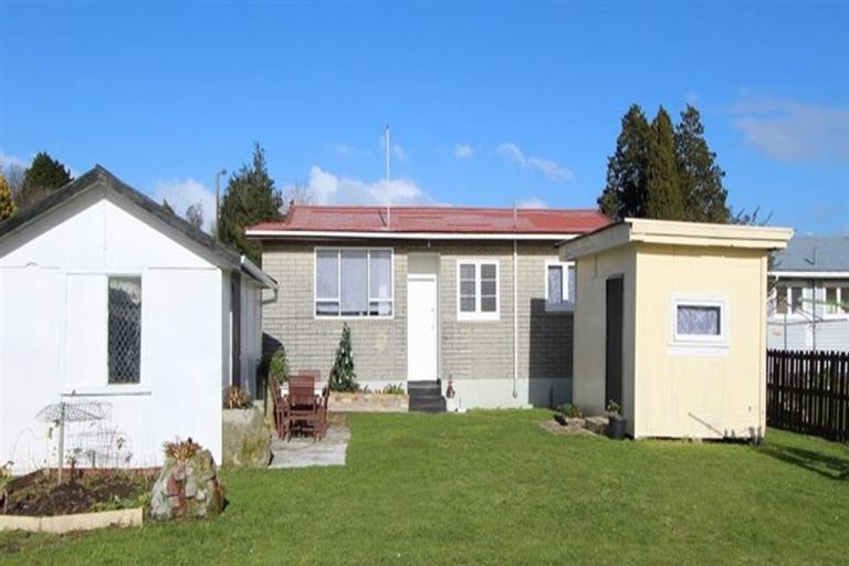 Photo of property in 56 Baird Road, Tokoroa, 3420