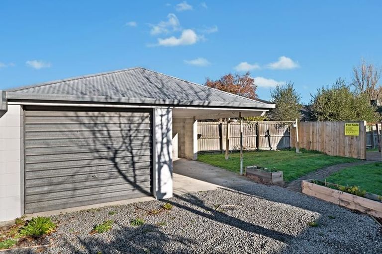 Photo of property in 2/59a Quinns Road, Shirley, Christchurch, 8013