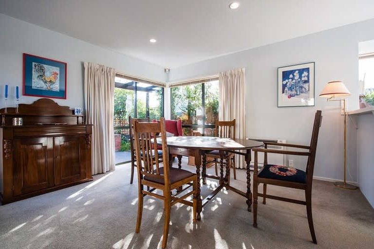 Photo of property in 1/256 Grahams Road, Bishopdale, Christchurch, 8053