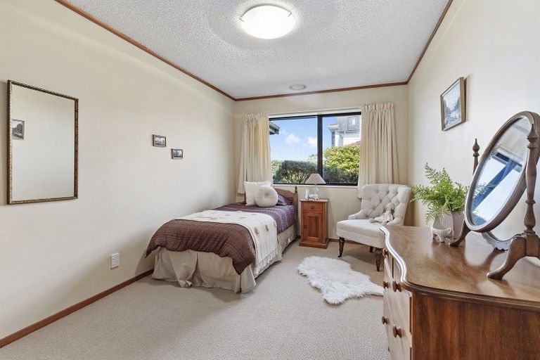 Photo of property in 31 Gurkha Crescent, Khandallah, Wellington, 6035