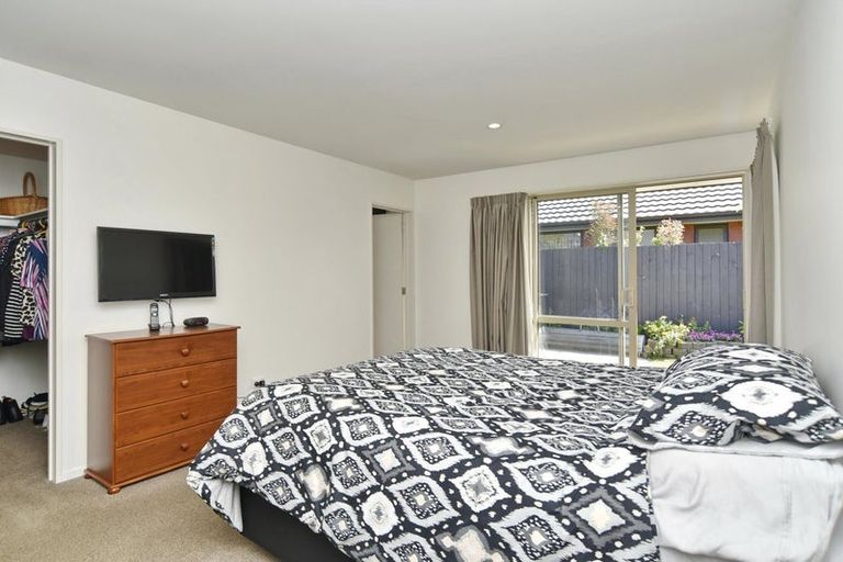 Photo of property in 12 Devlin Avenue, Rangiora, 7400