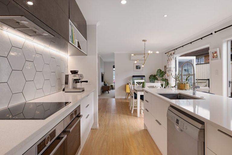 Photo of property in 9 Lakeview Quay, Pyes Pa, Tauranga, 3112