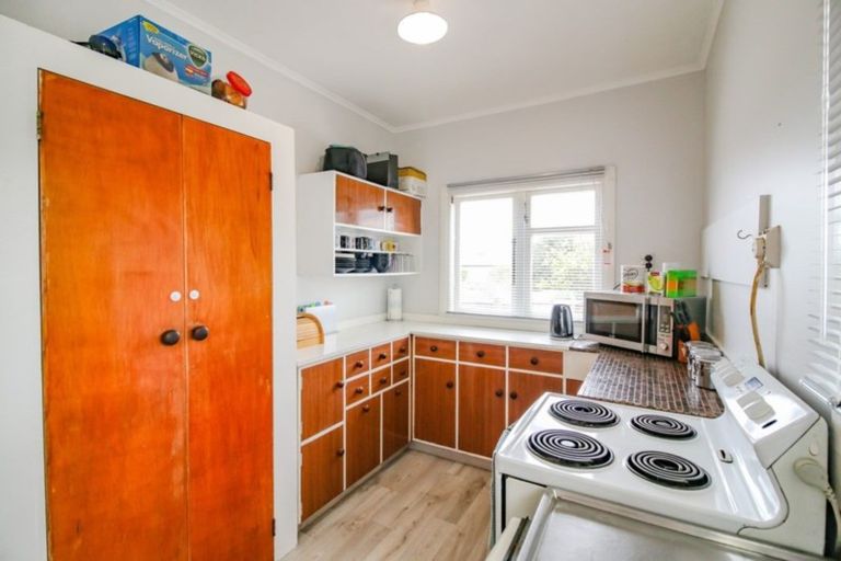 Photo of property in 9 Tongariro Street, Castlecliff, Whanganui, 4501