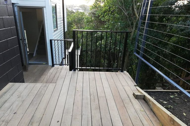 Photo of property in 2/5 Aries Place, Shelly Park, Auckland, 2014