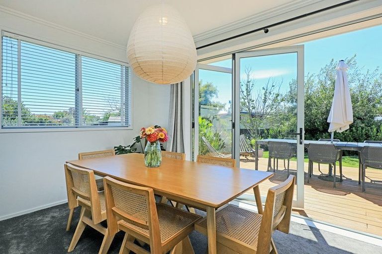 Photo of property in 11 Belmont Street, Havelock North, 4130