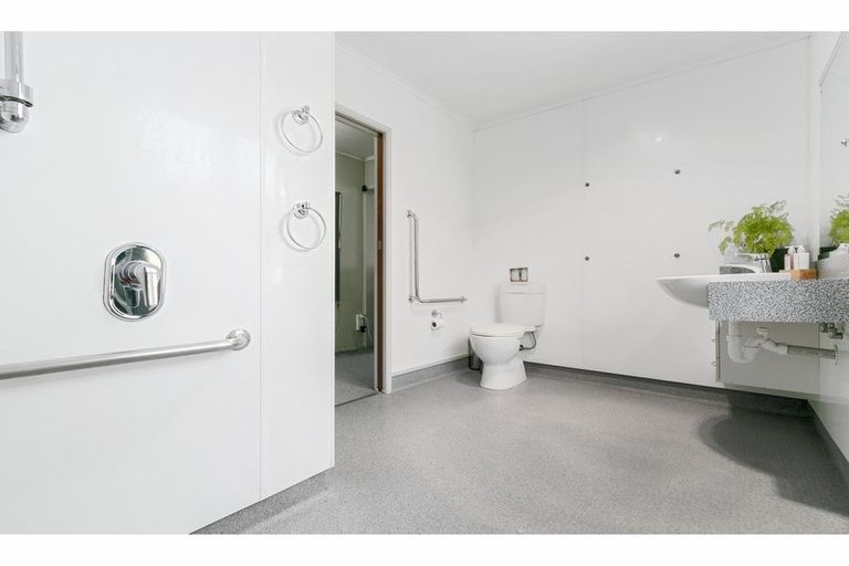 Photo of property in 28 Plymouth Road, Flaxmere, Hastings, 4120