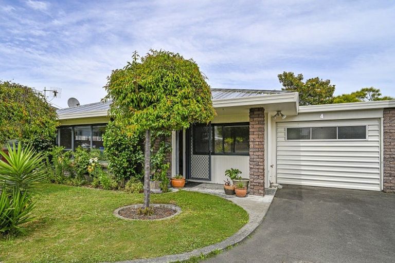 Photo of property in 4/410 Saint Aubyn, Hastings, 4122