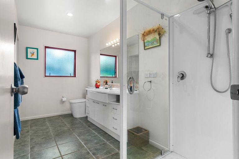 Photo of property in 58 Old Waipu Road, Mangawhai, 0505