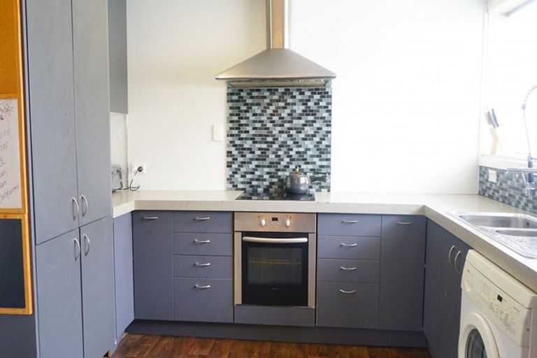 Photo of property in 1/110 Hills Road, Edgeware, Christchurch, 8013