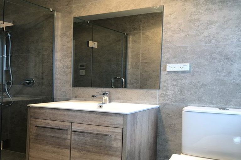 Photo of property in 5 Creswell Lane, Papakura, 2110