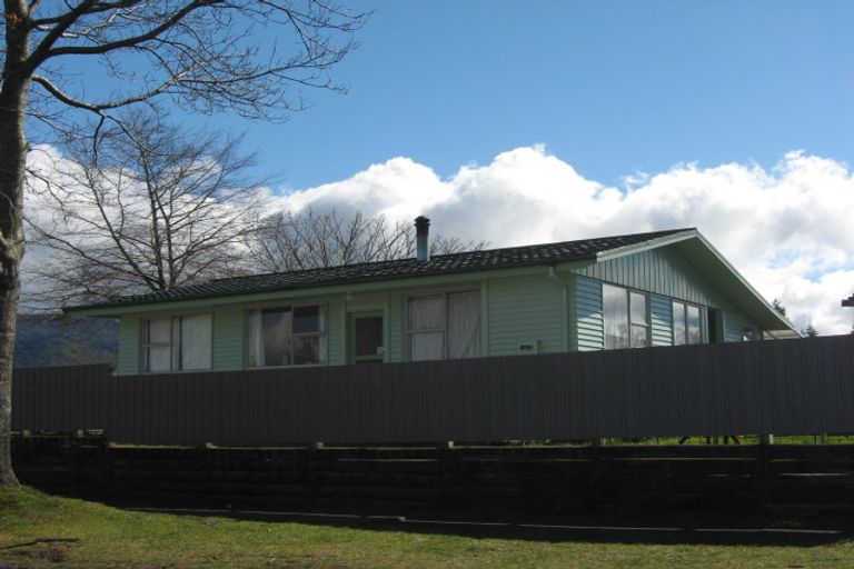 Photo of property in 6 Maria Place, Turangi, 3334