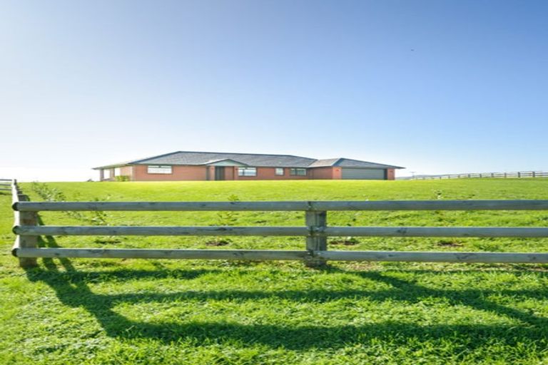Photo of property in 117 Kingsdale Park Drive, Aokautere, Palmerston North, 4471