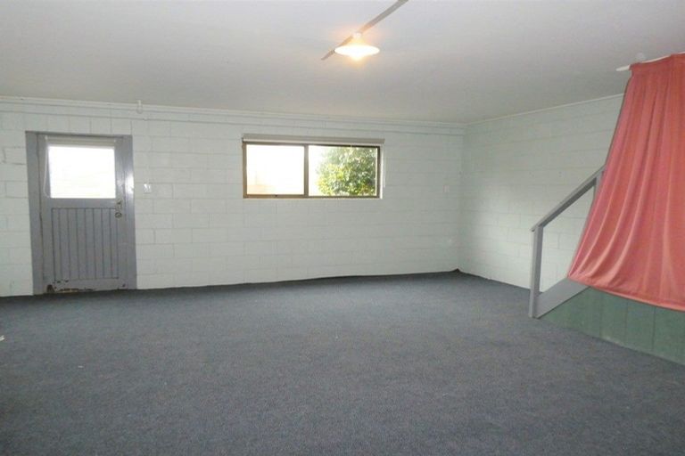 Photo of property in 2 Stanton Crescent, Karoro, Greymouth, 7805