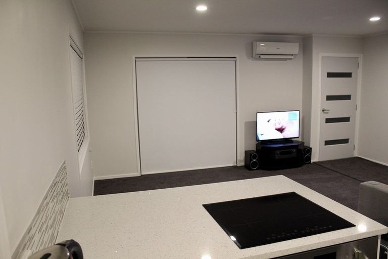 Photo of property in 1/61 Mcclintock Road, Massey, Auckland, 0614